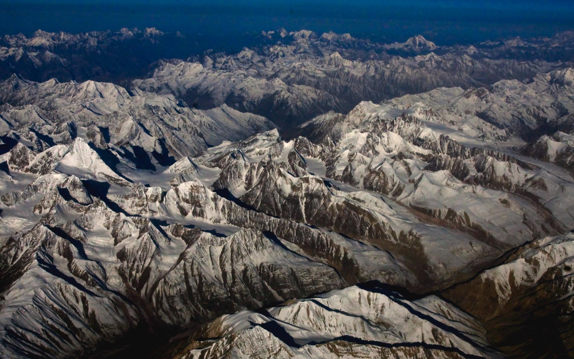 Himalaya – som brukar kallas för ”världens tak” – är jordens största bergskedja.
