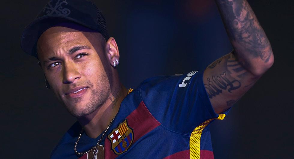 4. Neymar, fotboll.