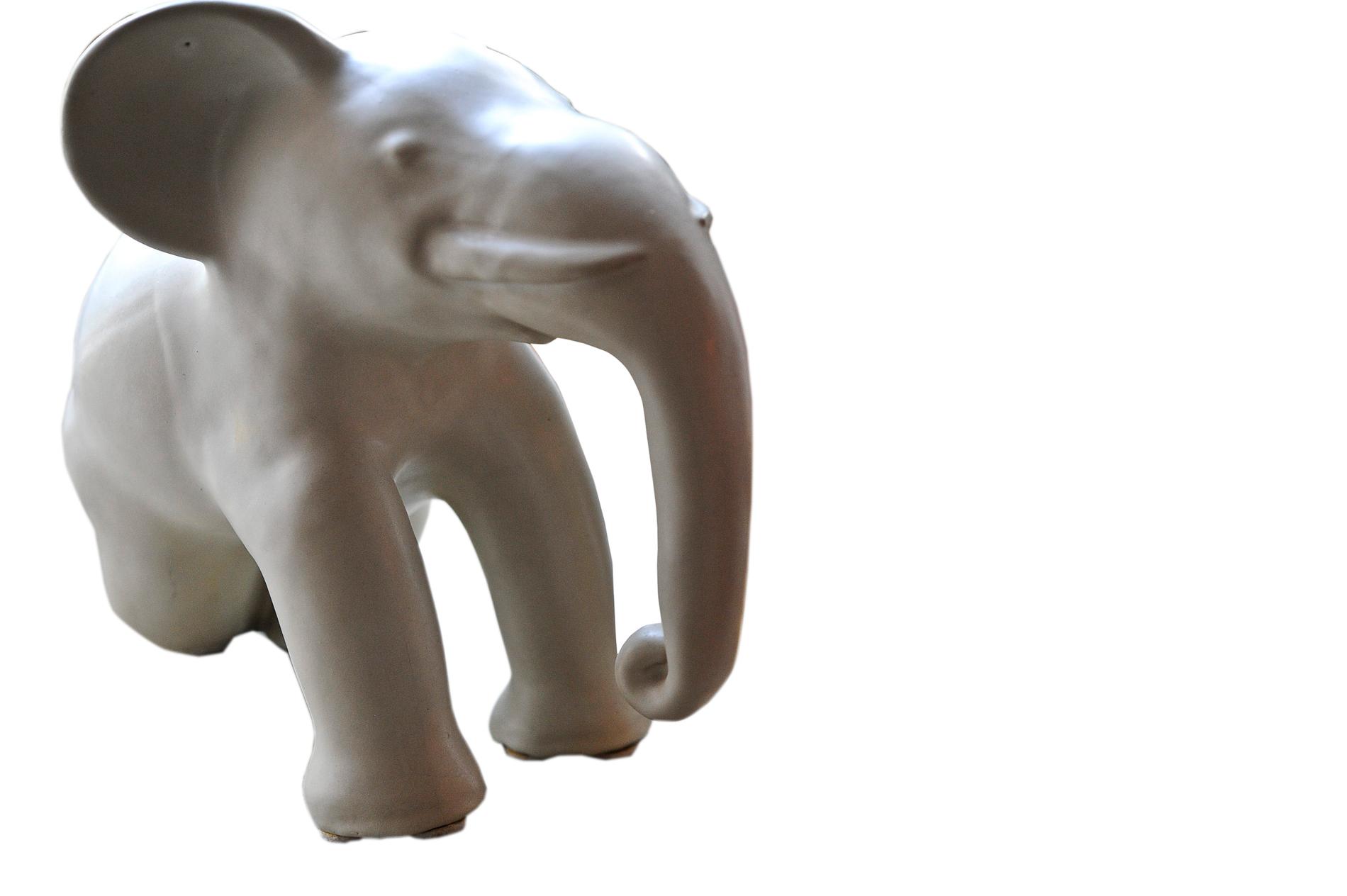 Flera formgivare skapade ”Ekebyelefanter” – och kunderna brydde sig mer om djuret än vem som låg bakom det.