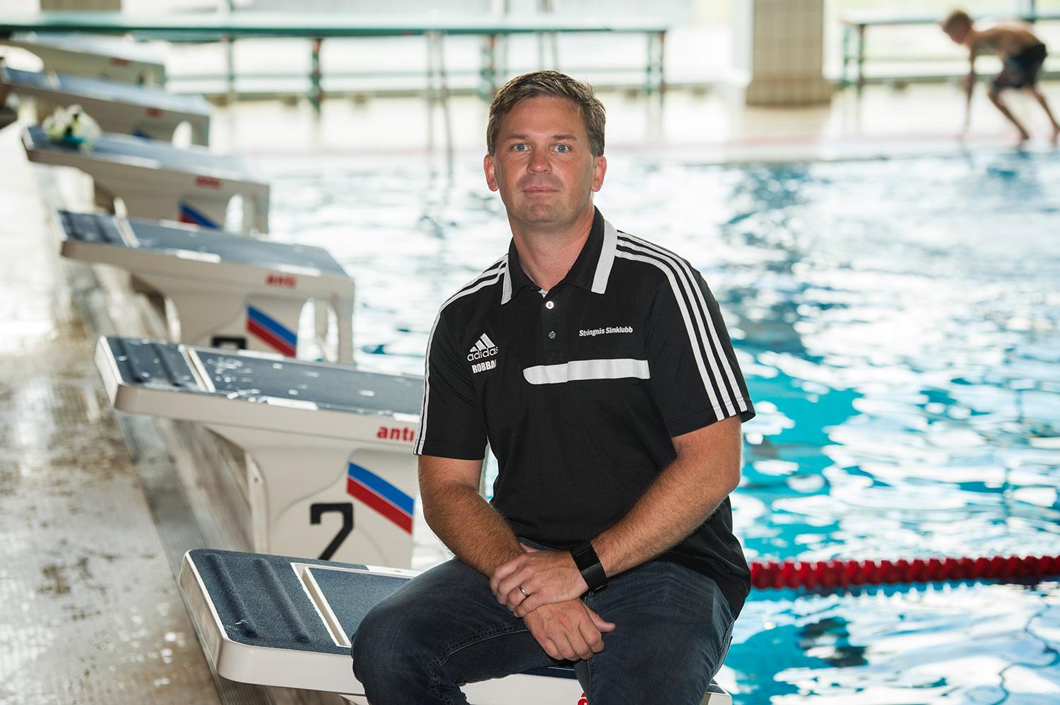 ”Han är jättevälkommen hit och till simklubben”, säger klubbchef Robert Bergkvist.
