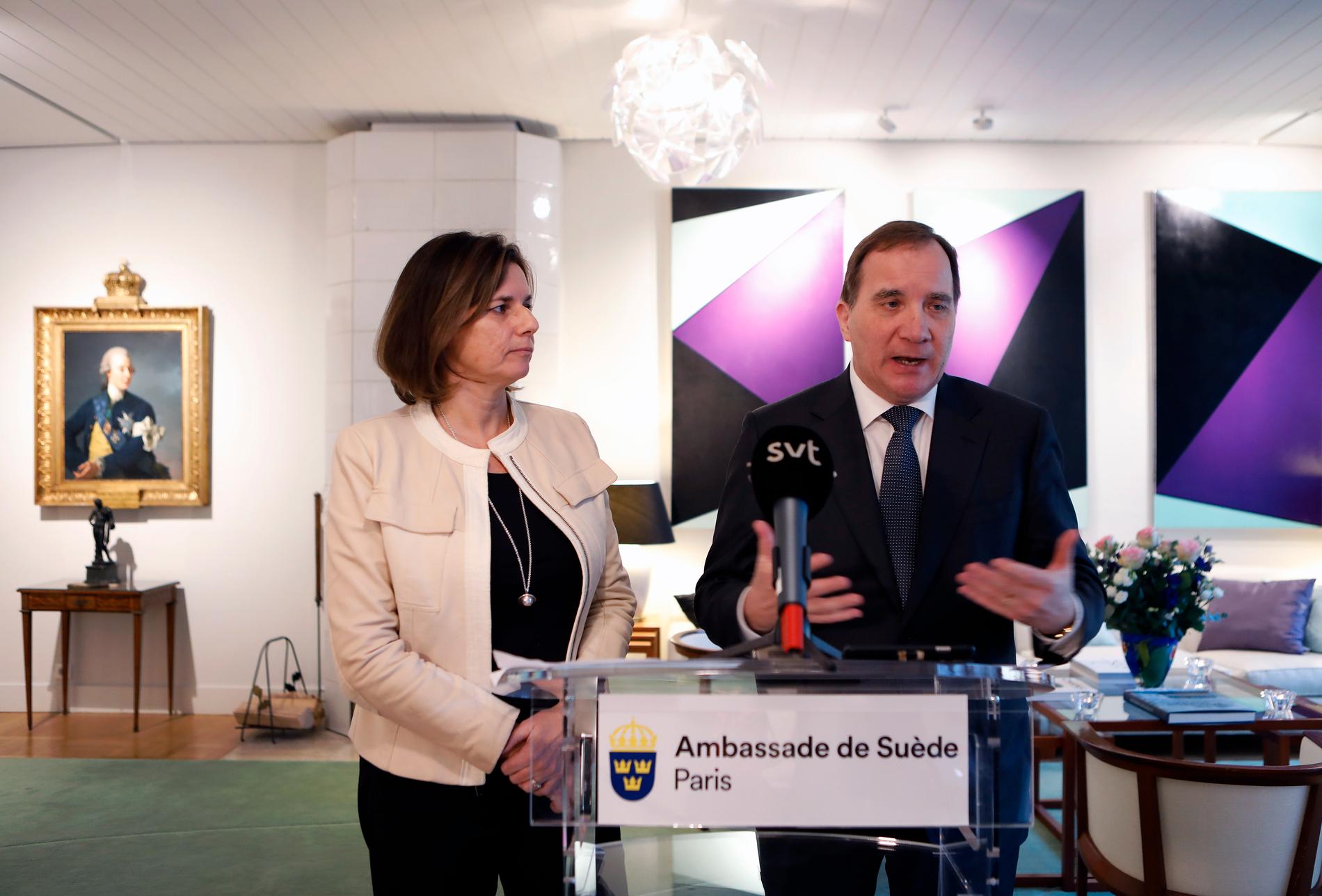 Klimatminister Isabella Lövin (MP) och statsminister Stefan Löfven (S) och  på plats i Paris på miljömötet ”One Planet”.