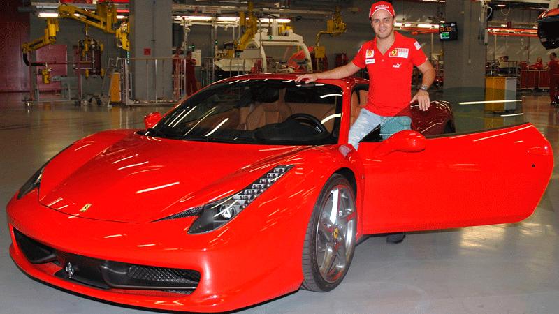 KURERAD Felipe Massa jobbar på en comback i Maranello och hoppas på en förarplats Abu Dhabi.