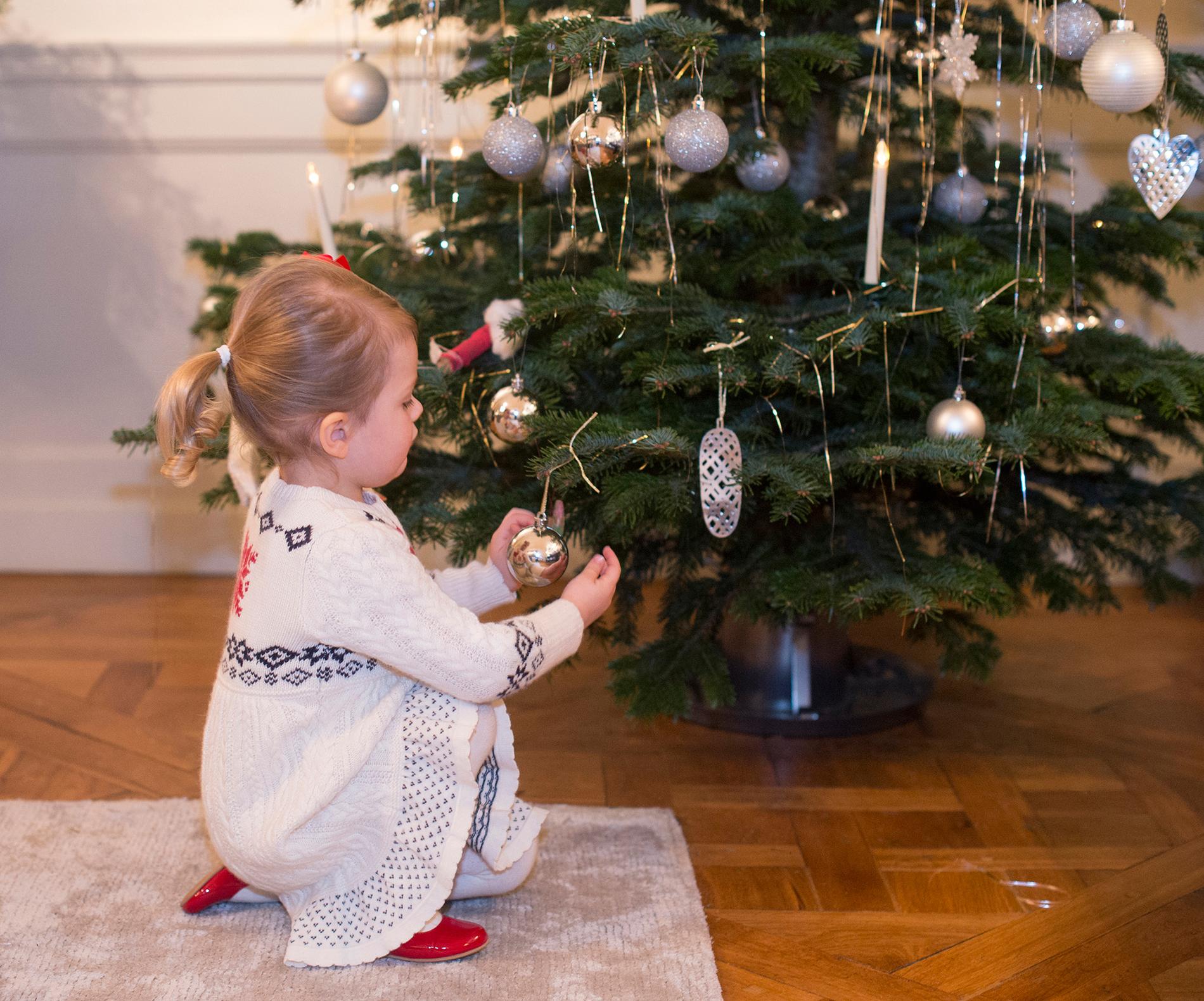 Estelle firar jul på Haga slott 2014.