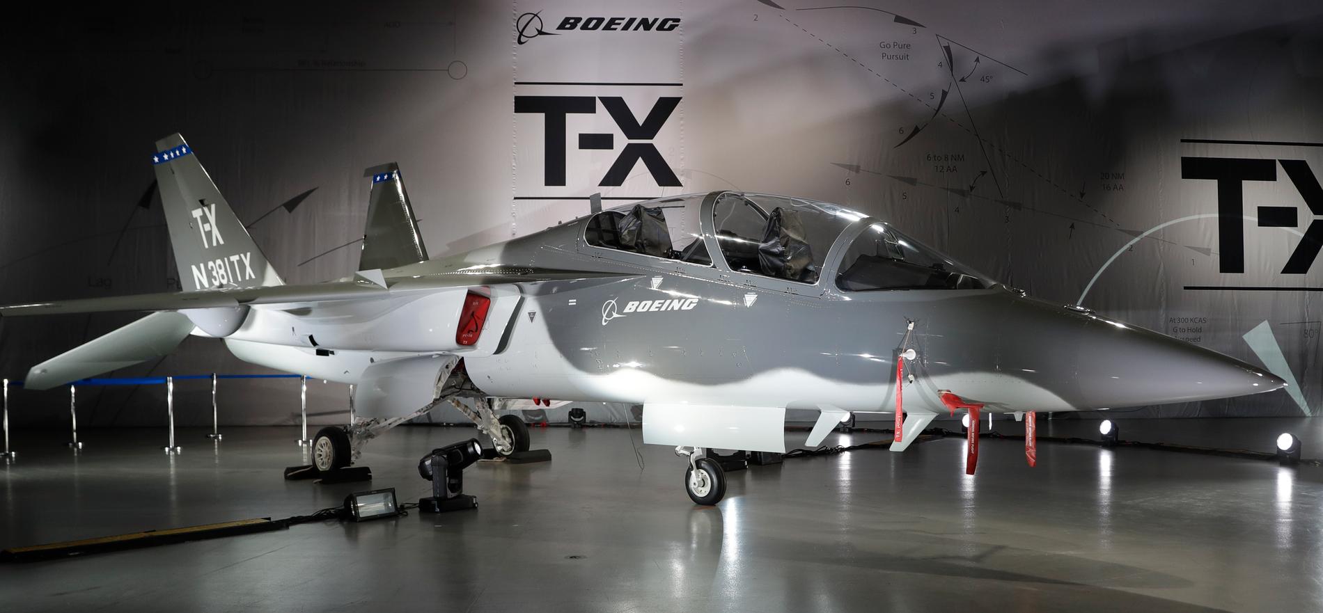 Boeing TX i samband med en visning i USA hösten 2016.
