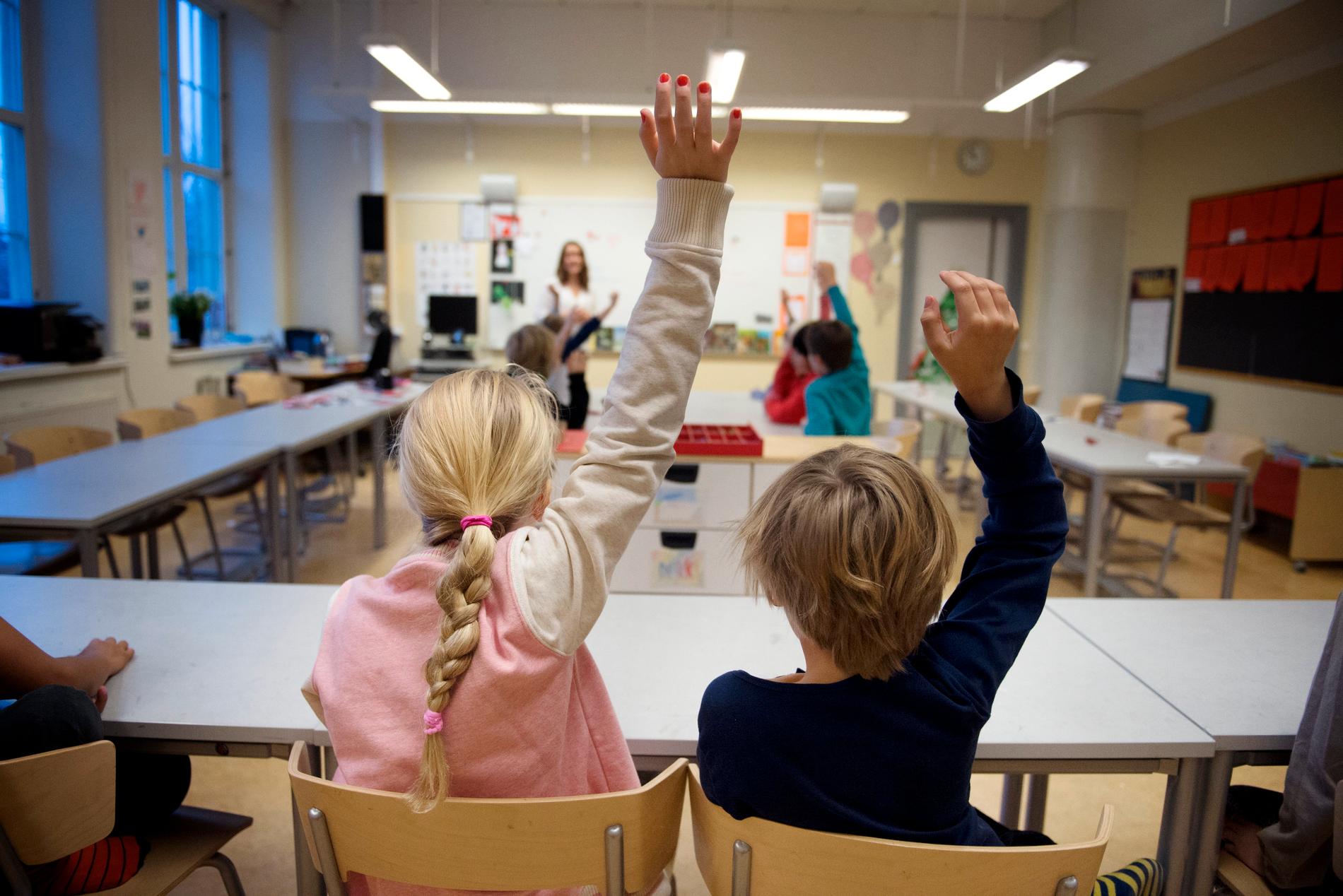 Riksrevisionen ska granska hur väl barnkonventionen efterlevs i Sverige. Arkivbild.