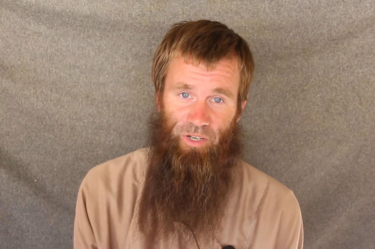 En ny video har publicerats där svensken Johan Gustafsson som sitter gisslan i Mali sedan fyra år framträder