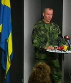 Generalmajor Berndt Grundevik under kvällens presskonferens på Försvarsmaktens högkvarter.