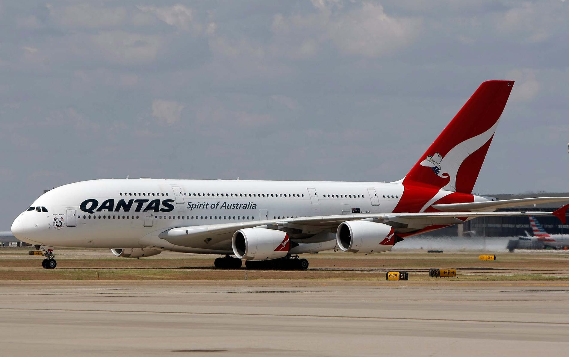 Qantas står för världens längsta flygning just nu som går mellan Dallas och Sydney.