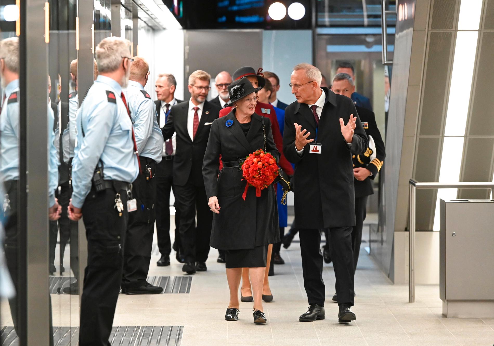 Drottning Margrethe fick bli en av de första resenärerna.