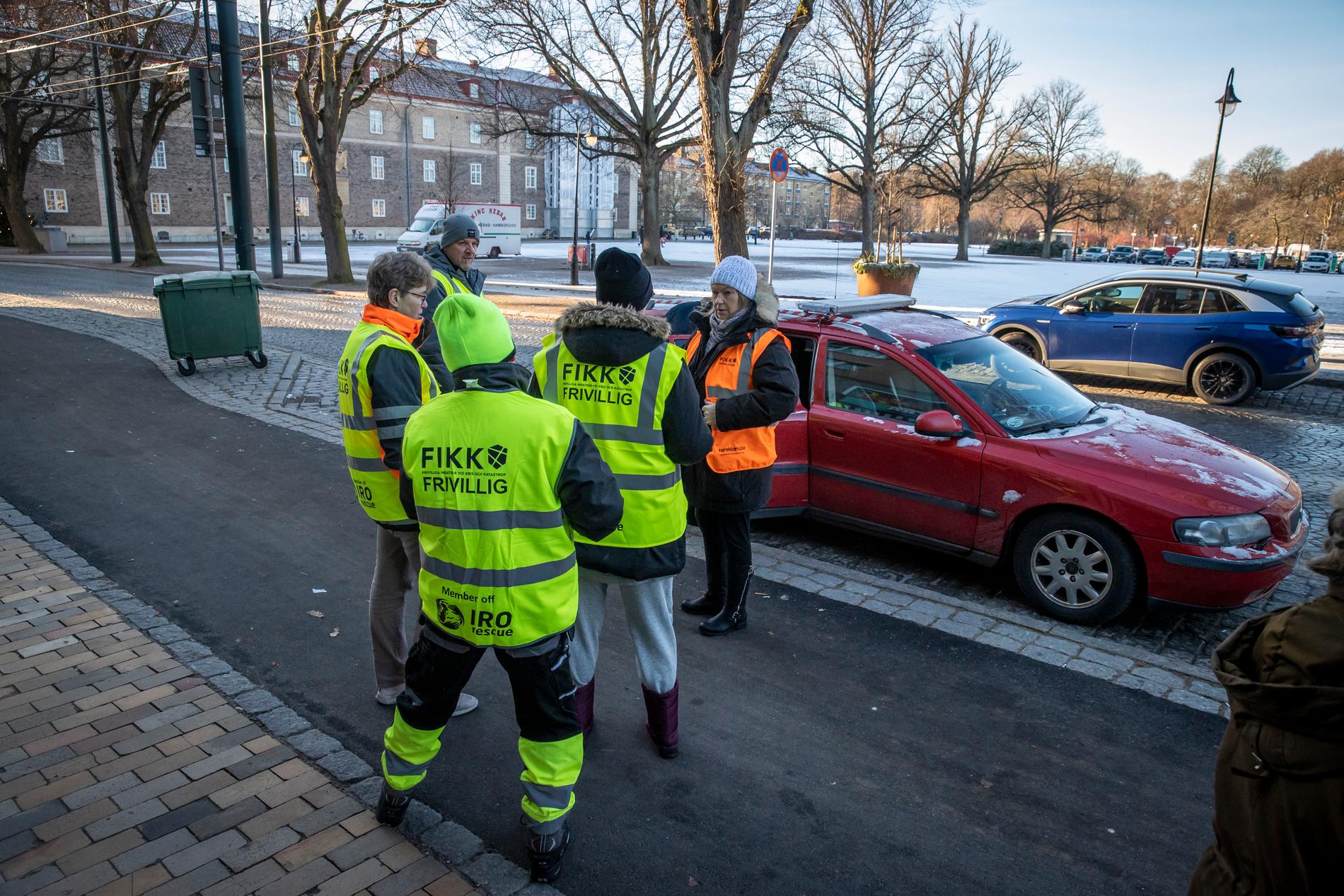 En stor grupp frivilliga, under ledning av organisationen FIKK,  har letat efter Maline i Landskrona i flera dagar. Utan att hitta något.