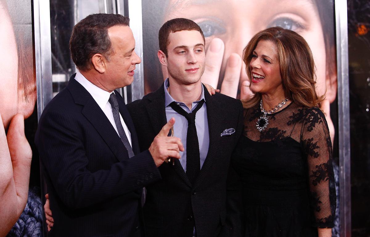 Tom Hanks son Chet har varit på rehab och försökt ta sig samman. ”Om jag kan ändra på mig så kan ni också”, säger han.