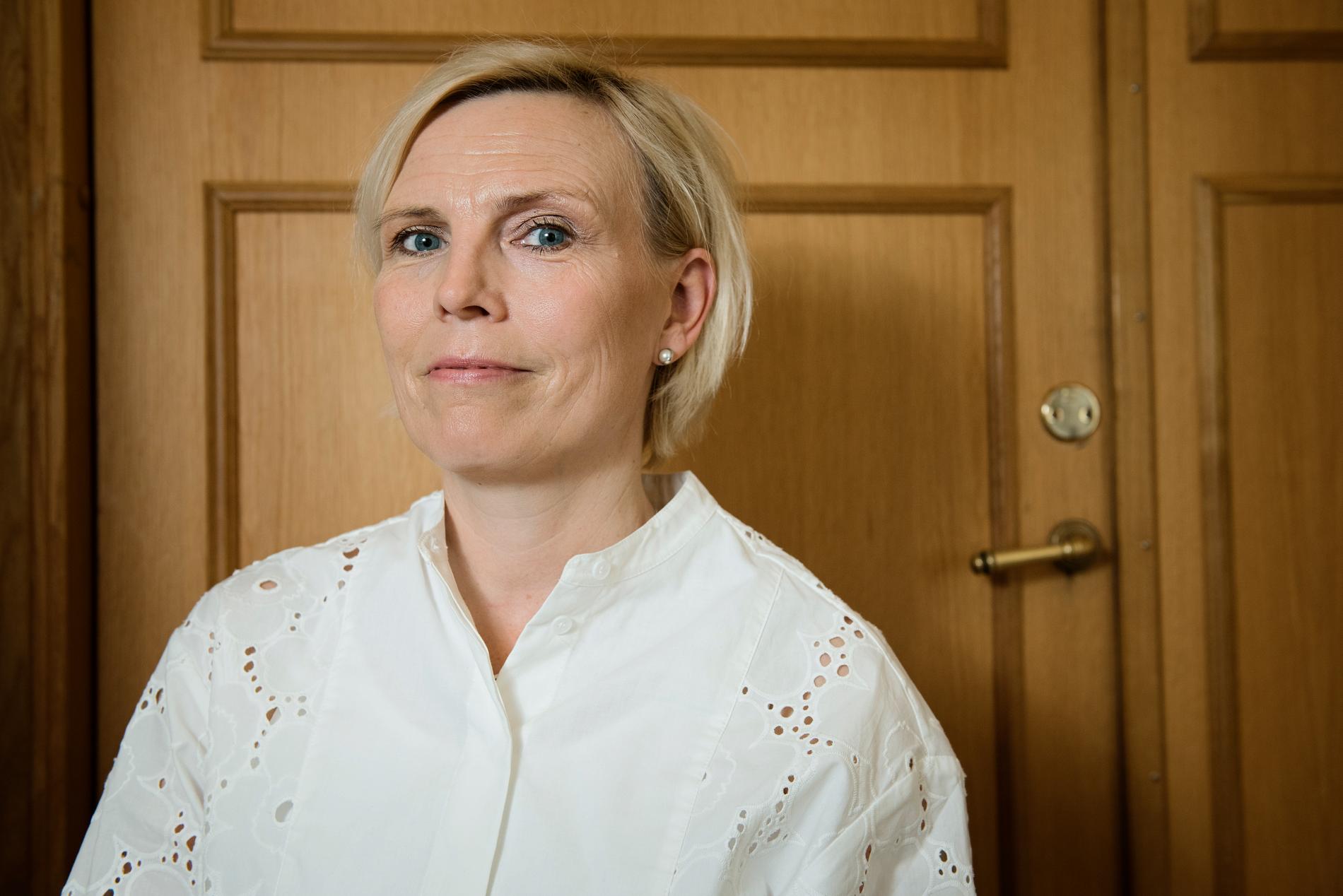 LO-ekonomen Laura Hartman är starkt kritisk till Riksbankens agerande.