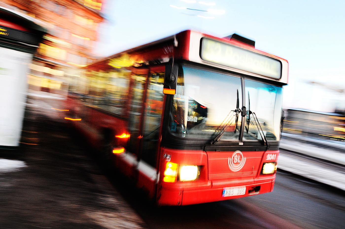 Busstrafik Moderaterna i Stockholm vill lösa busskaoset med "trimma" kollektivtrafiken, alltså minska den.