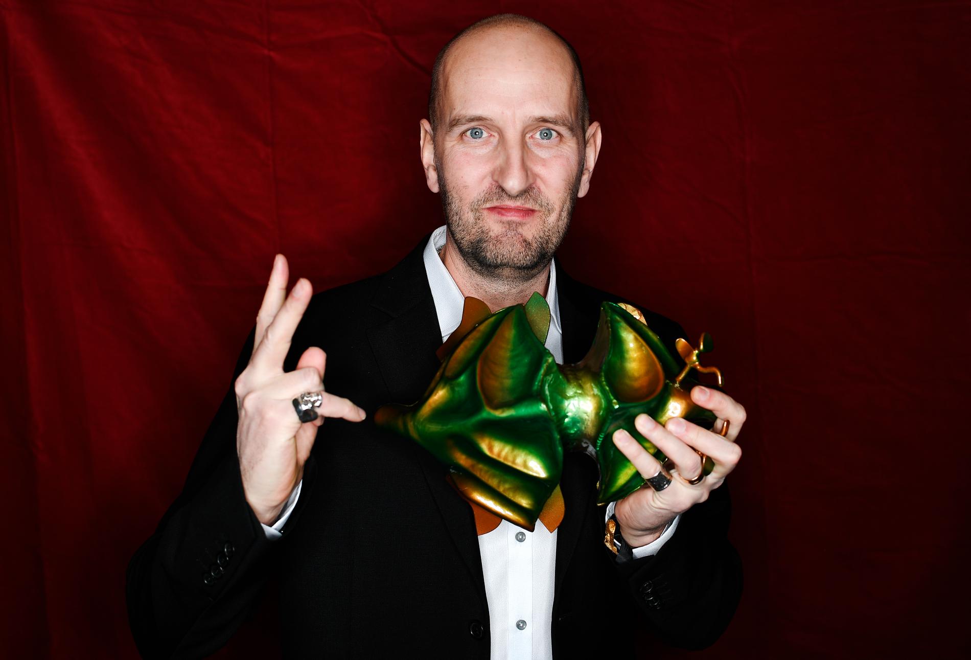 Johan Testad tilldelas priset för bästa originalmusik för filmen ”Goliat”.