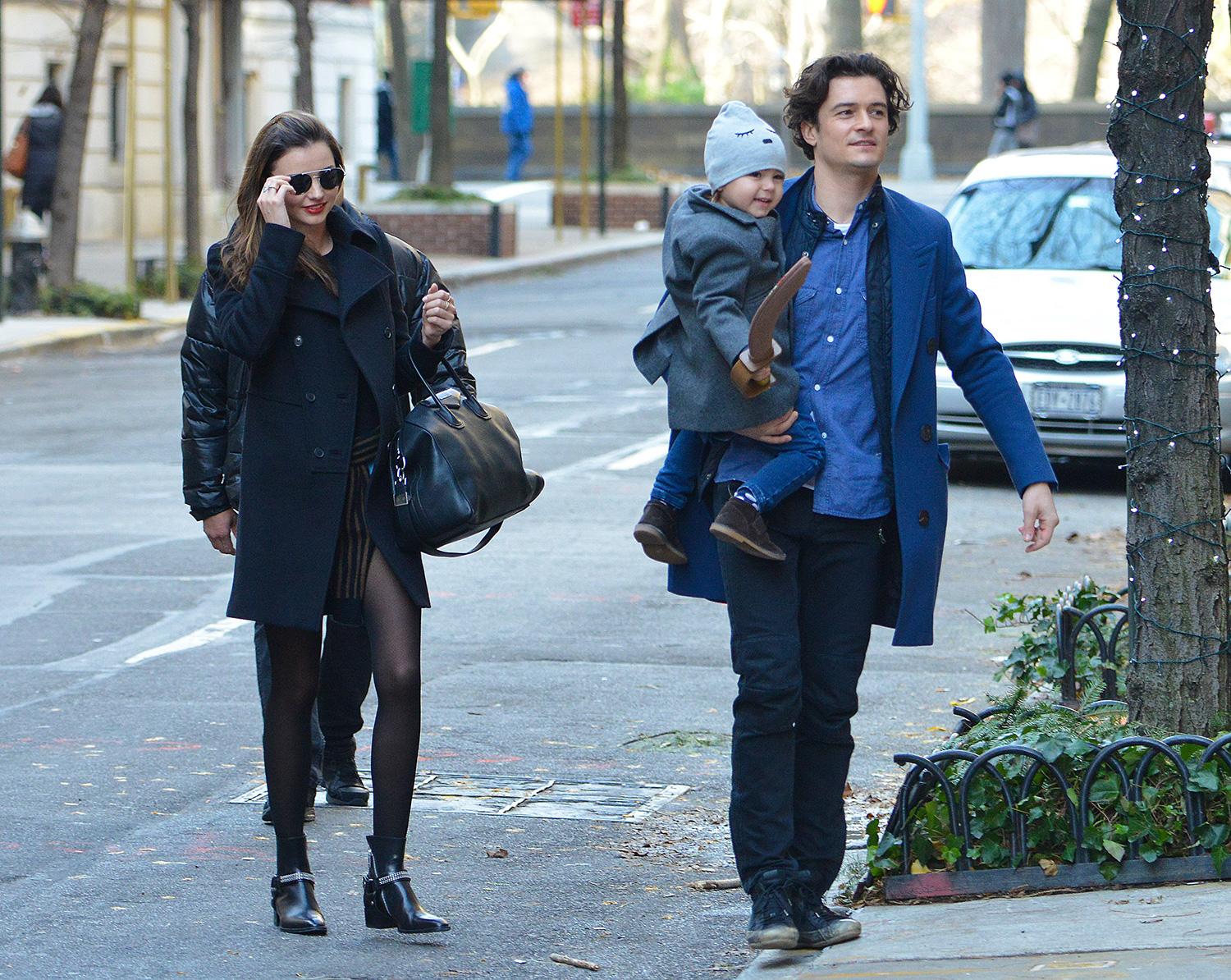 Ex-paret Miranda Kerr och Orlando Bloom tog med sig sonen Flynn på lunch i slutet av november.