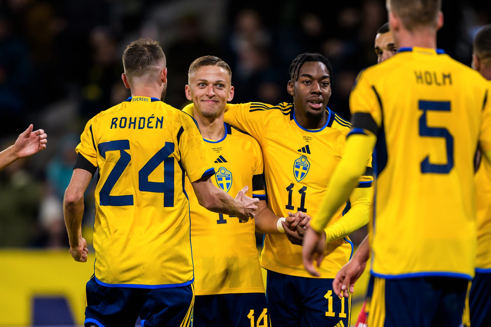 Jesper Karlsson gjorde två mål för Sverige mot Moldavien