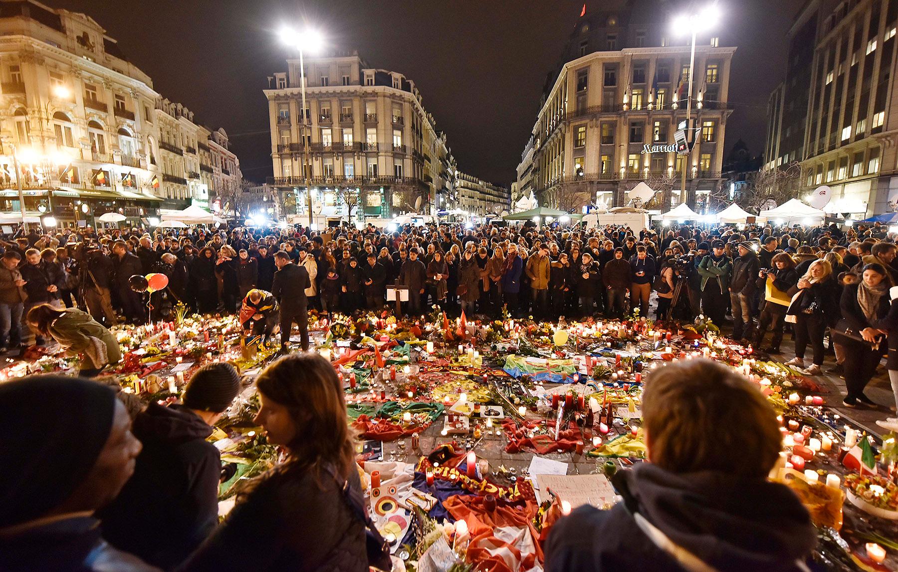 Sorg i Bryssel dagen efter attentaten.