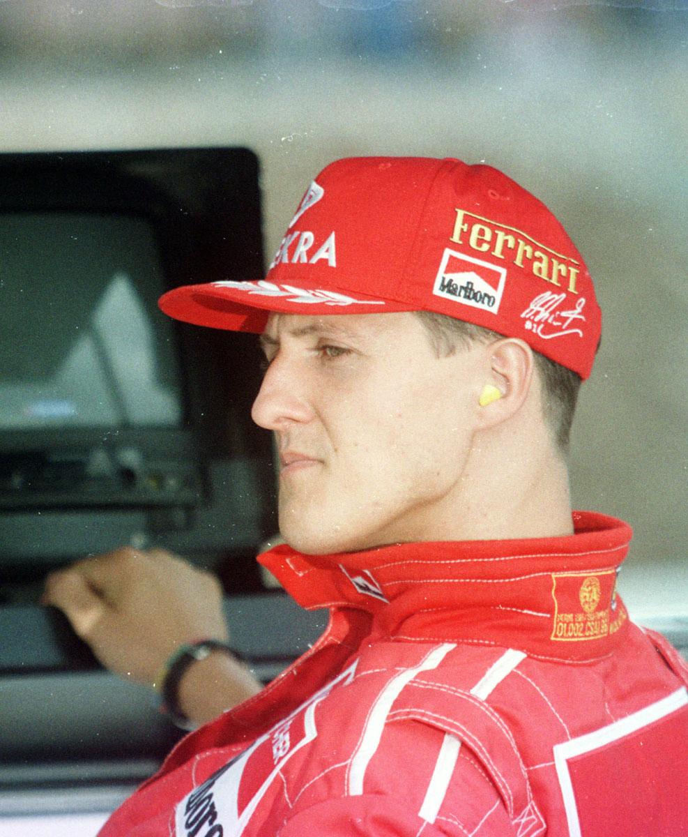 1994 I sina röda Ferrari-kläder.