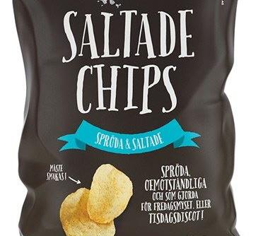 Företaget Axfood återkallar hundratals påsar med Garant Salta chips.