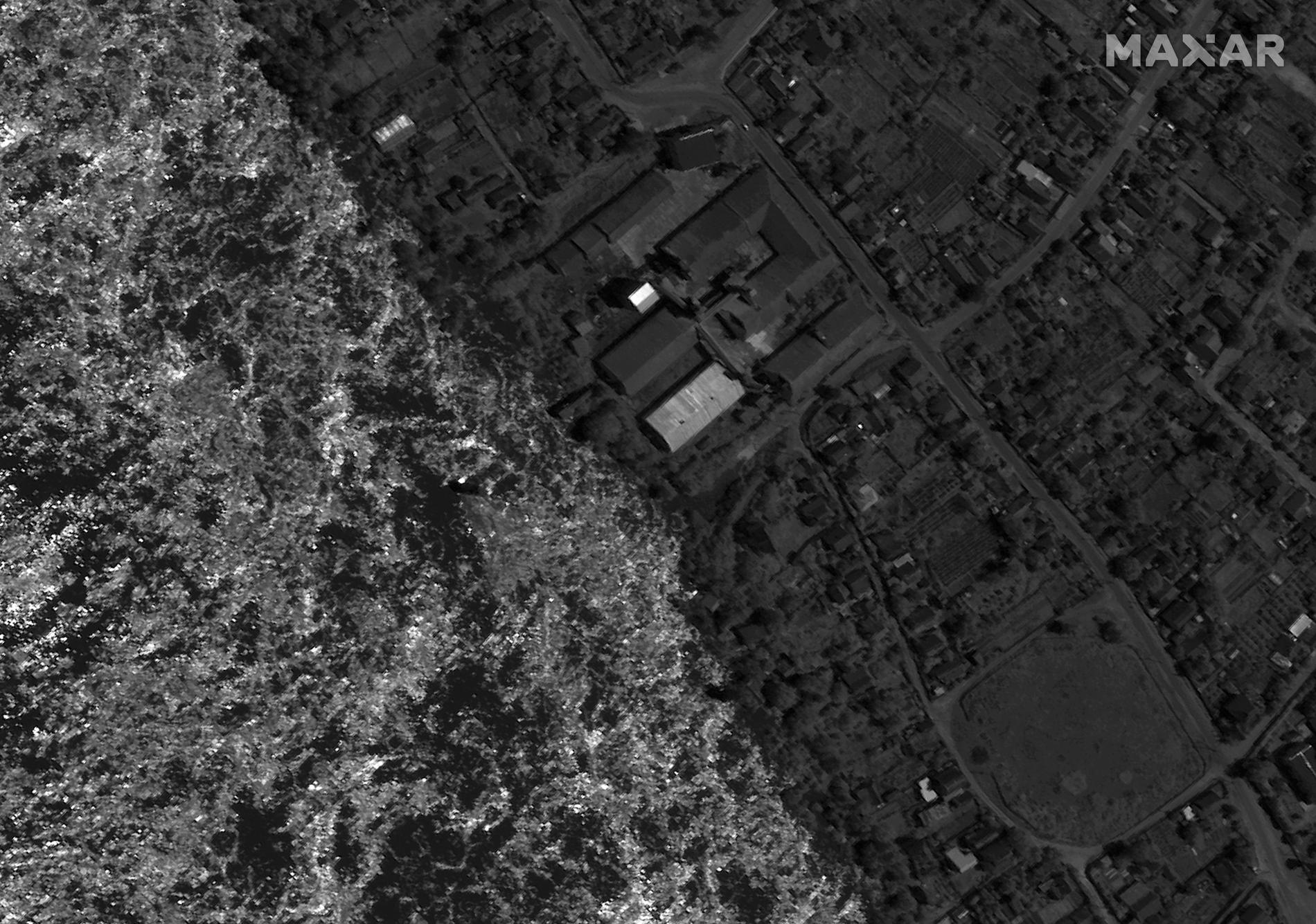 En ny satellitbild visar översvämningarna i Nova Kachovka.