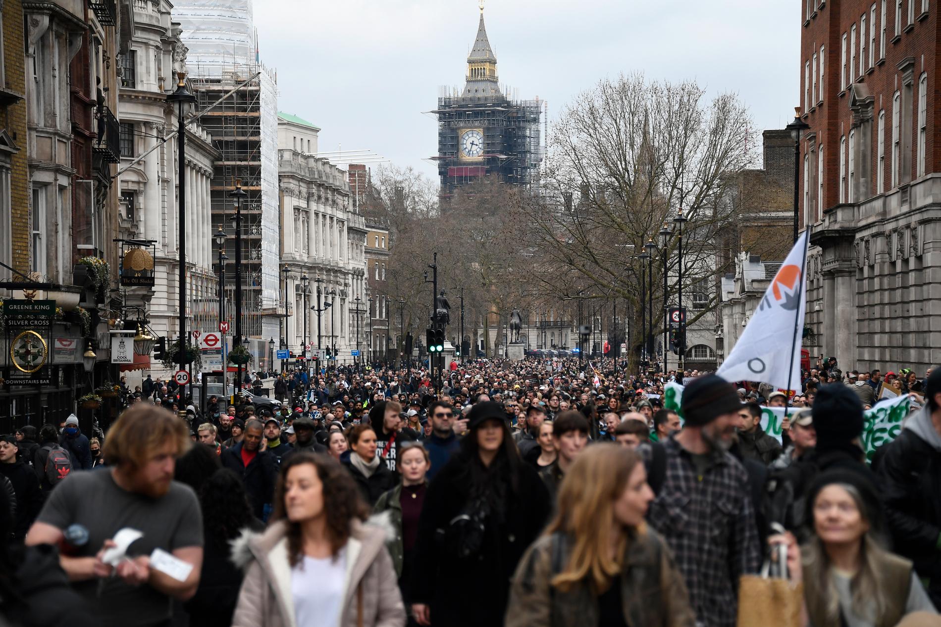 Tusentals människor demonstrerade i London på lördagen.