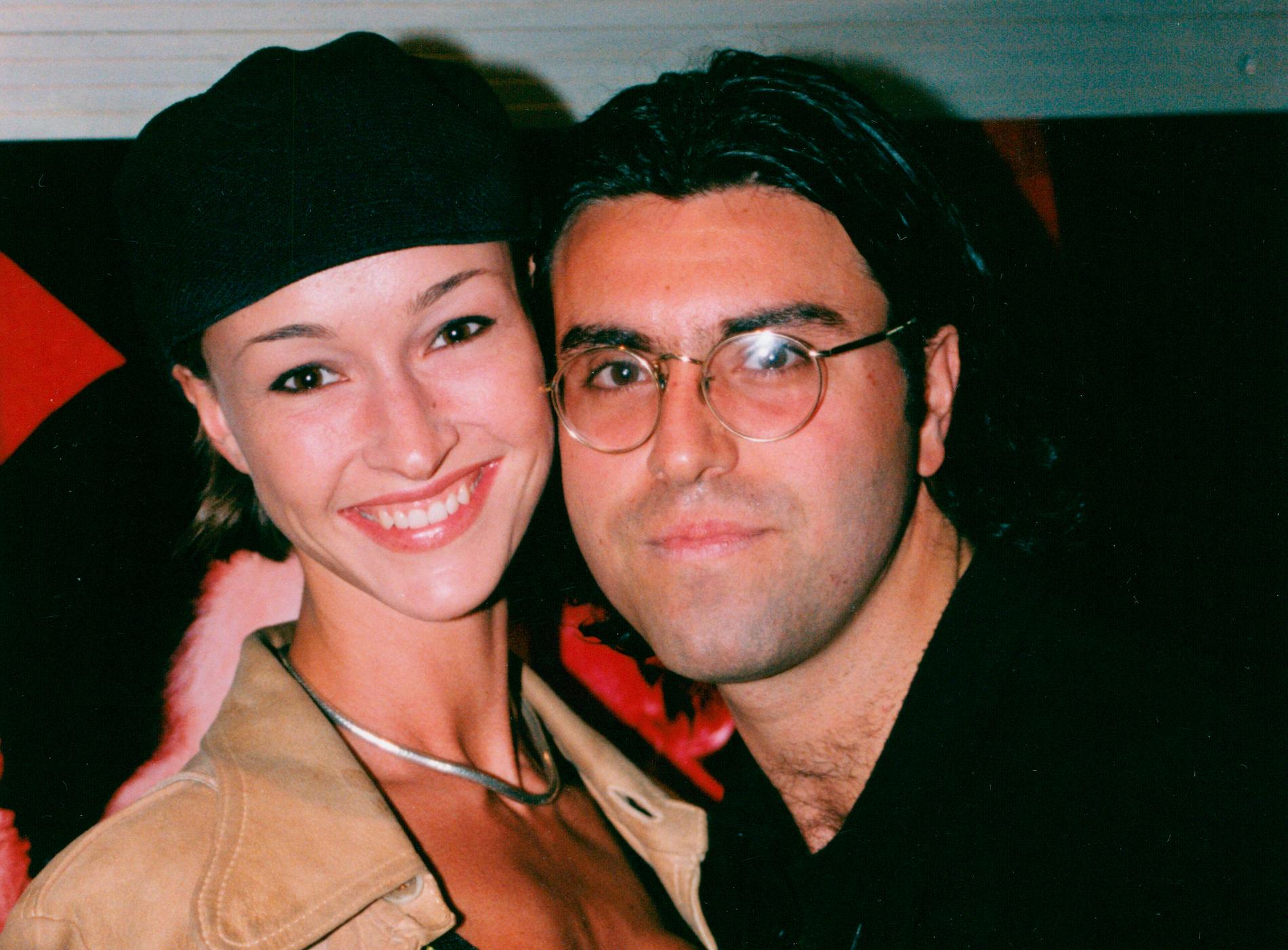 Lisa Lindkvist med med dåvarande kärleken Vito Ingrosso 1995.