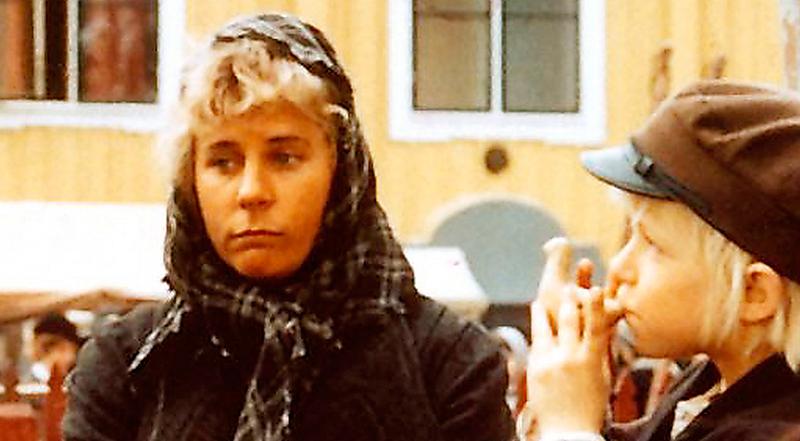 mobbad i 50 år Maud Hansson som pigan Lina i filmen ”Emil i Lönneberga” från 1971. I år är det ett halvt sekel sedan den första boken om livet på Katthult kom ut. Foto: SF