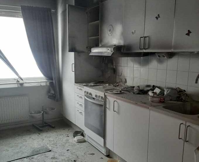 Åses lägenhet blev ordentligt rökskadad. 