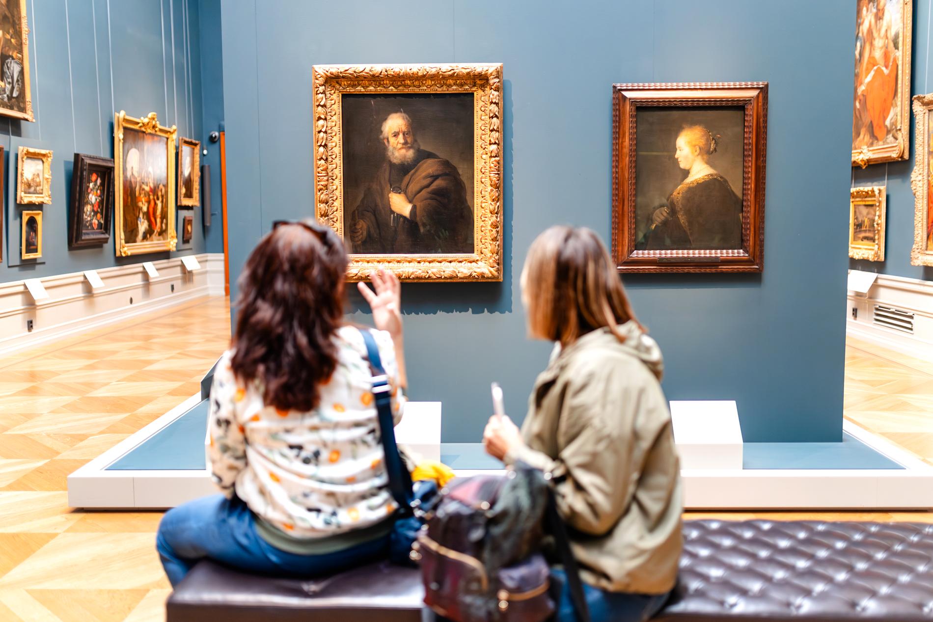 Turister från hela världen tar sig till Nationalmuseum och Sveriges konstskatter. 