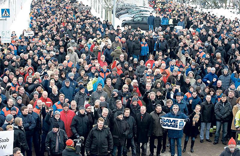 lättade 3500 anställda demonstrerade i början av januari mot GM:s planerade nedläggning av Saab – i går fick de beskedet att Spyker köper företaget.