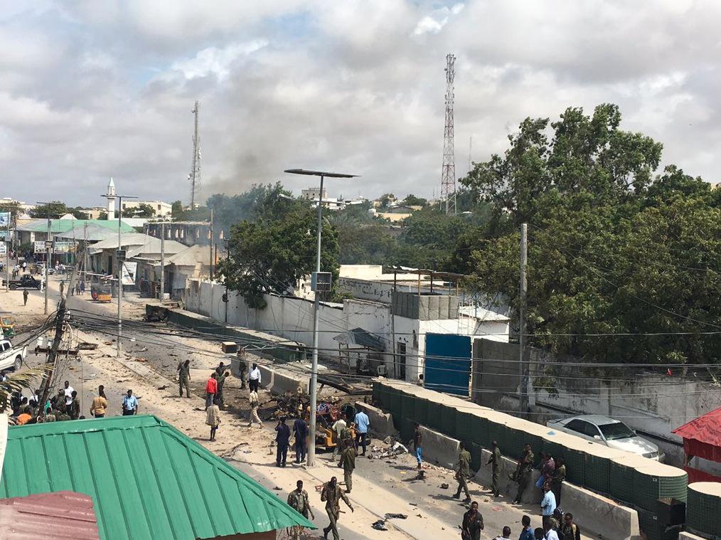 Minst 7 döda i attack mot polisstation i Somalias huvudstad Mogadishu.