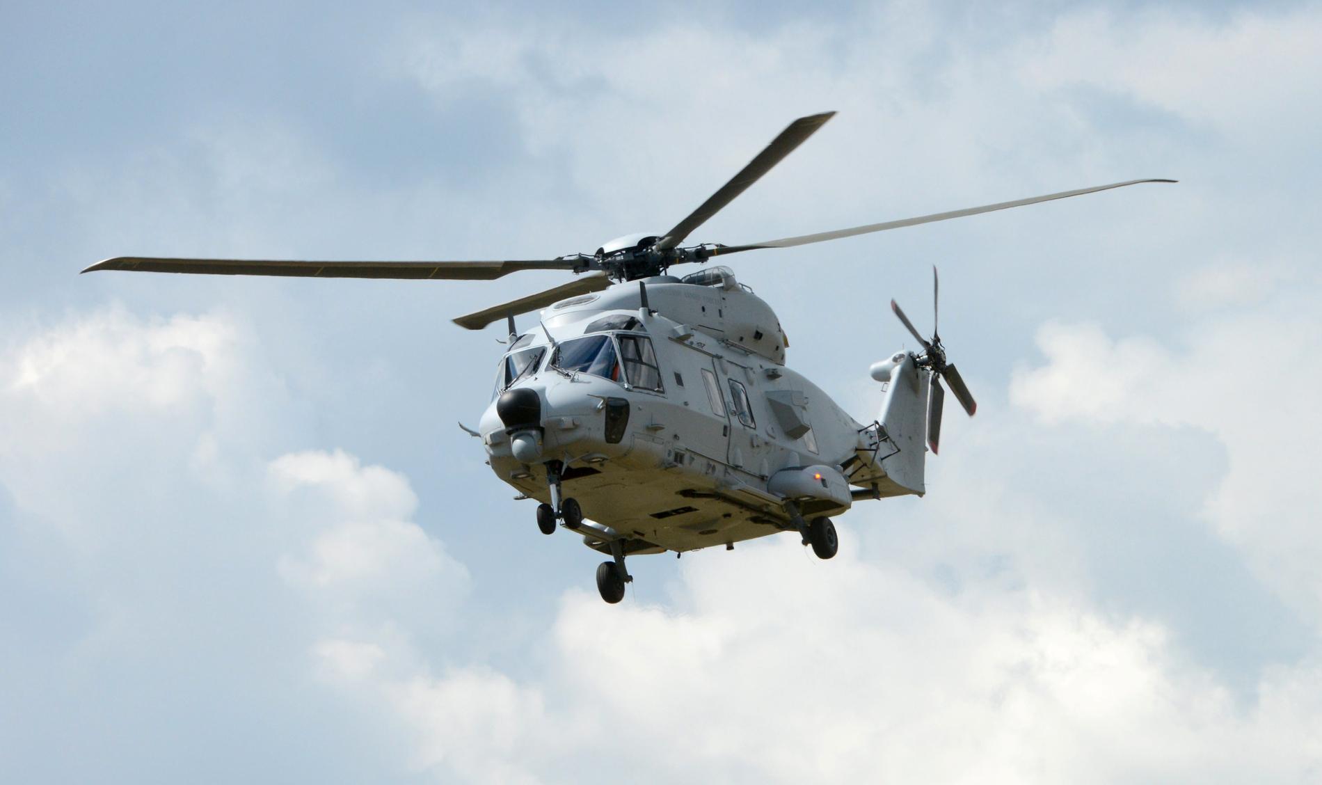 En helikopter 14, modellen som det svenska försvaret haft problem med. Arkivbild.