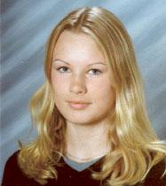 Kristin Schilling svalt ihjäl när hon var 20 år. Fem års vård på psyket hjälpte inte. På bilden är hon 14, strax innan hon blev sjuk.