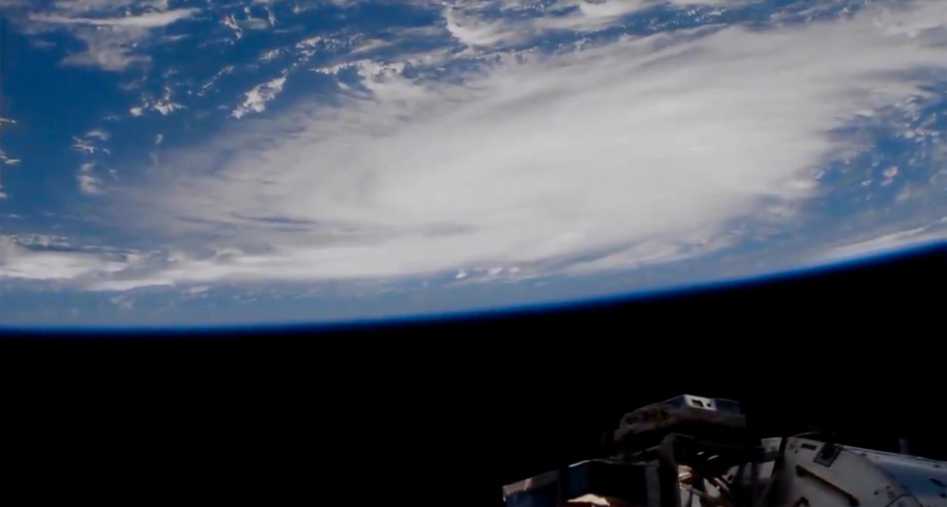 Bild på orkanen Dorian tagen från rymden.