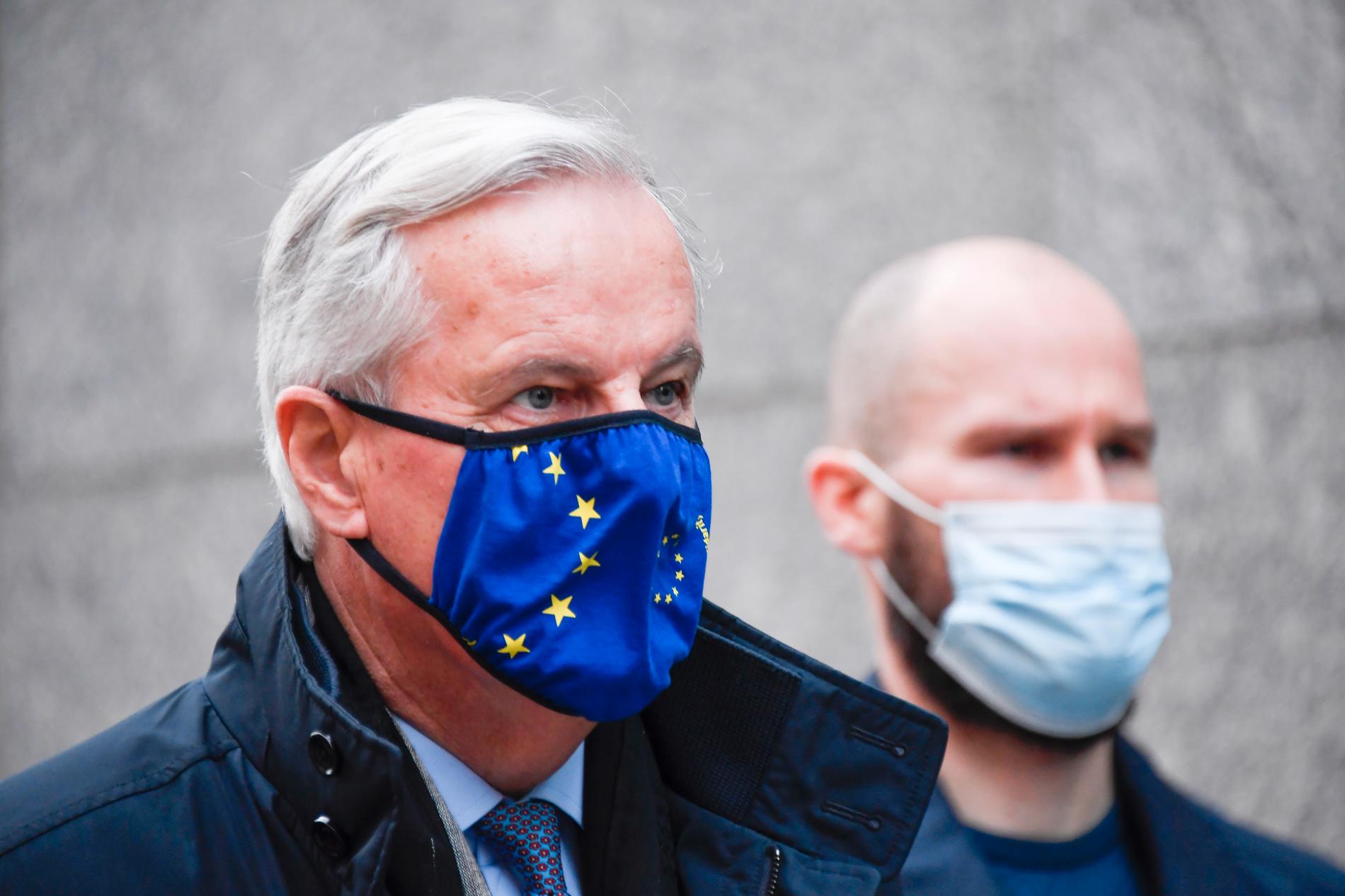Michel Barnier förlänger sitt Londonbesök.
