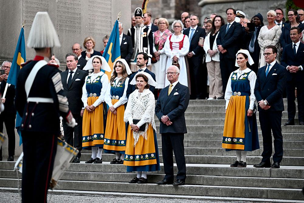 Efter mottagningen på Nordiska museet fick alla gäster lyssna på Arméns musikkårs tapto utanför museet. 