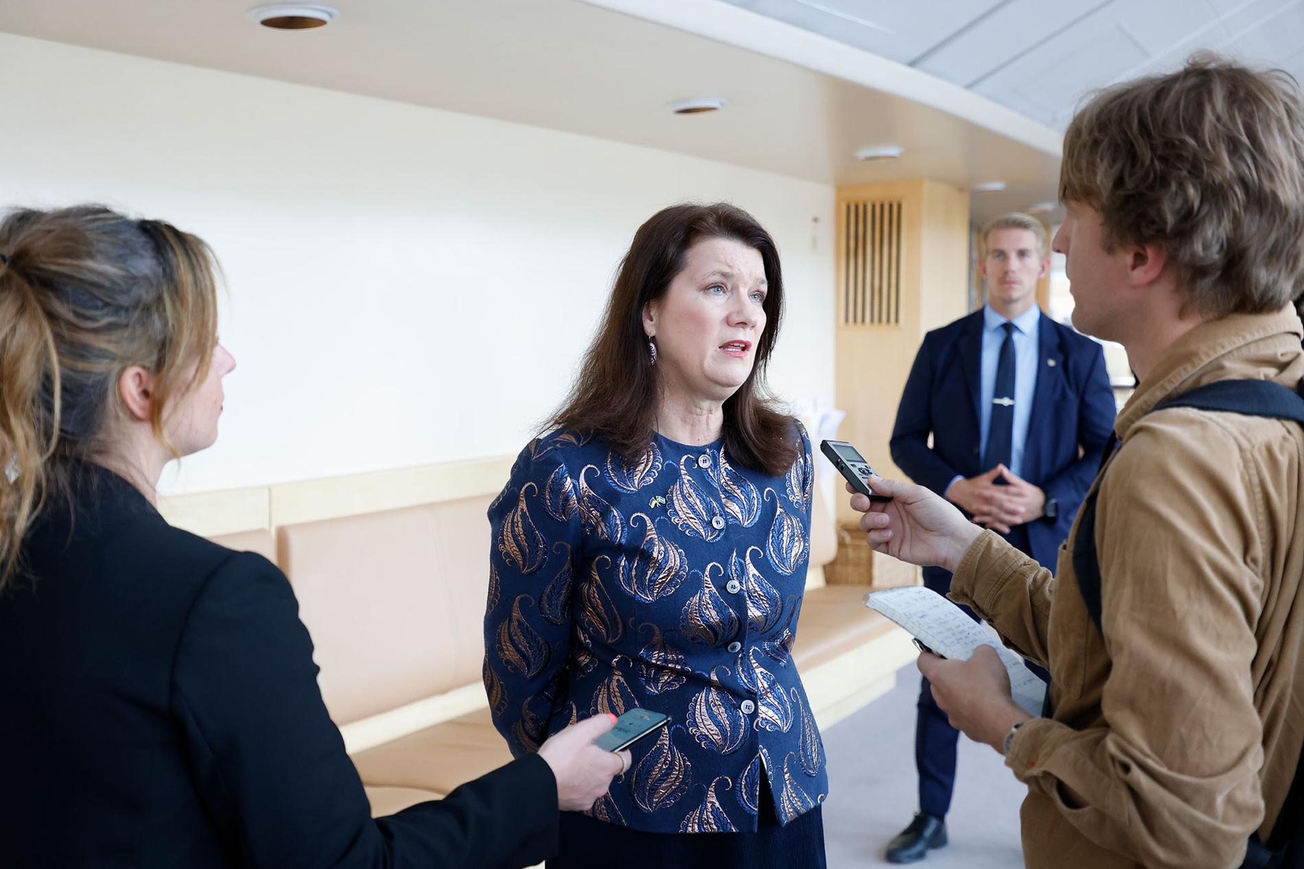 ”Vi har förhoppning om att vi ska kunna komma fram till ett resultat där alla är nöjda, även om det tar tid” sa utrikesminister Ann Linde till Aftonbladets Olof Svensson efter fredagens utrikespolitiska debatt.