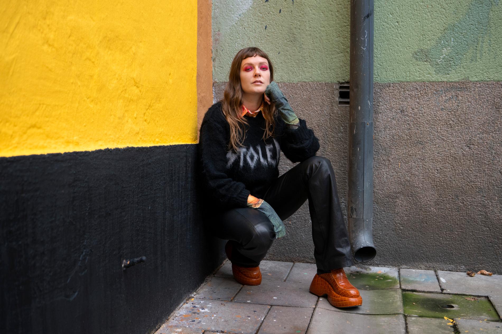 Tove Lo är aktuell med nya skivan "Dirt femme" och två Sverigespelningar.