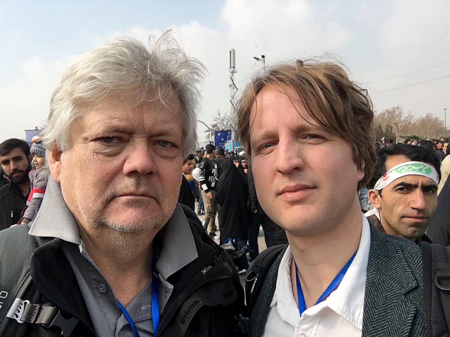 Aftonbladets Urban Andersson och Olof Svensson på plats i Iran