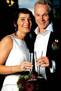 Man och fru I oktober 2006 gifte sig Agneta med sin tonårsförälskelse Per Alkebäck. Vigseln ägde rum i New York.