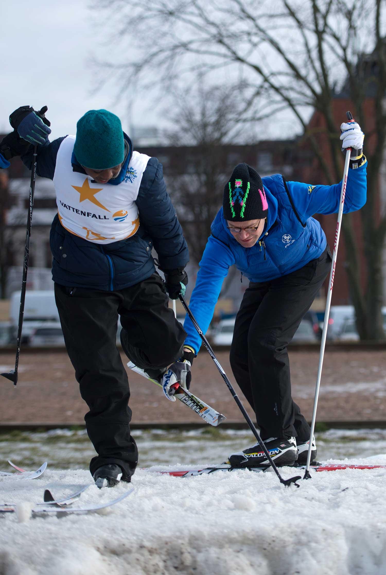 Prins Daniel deltog i Alla på snö, på Gärdet i Stockholm.