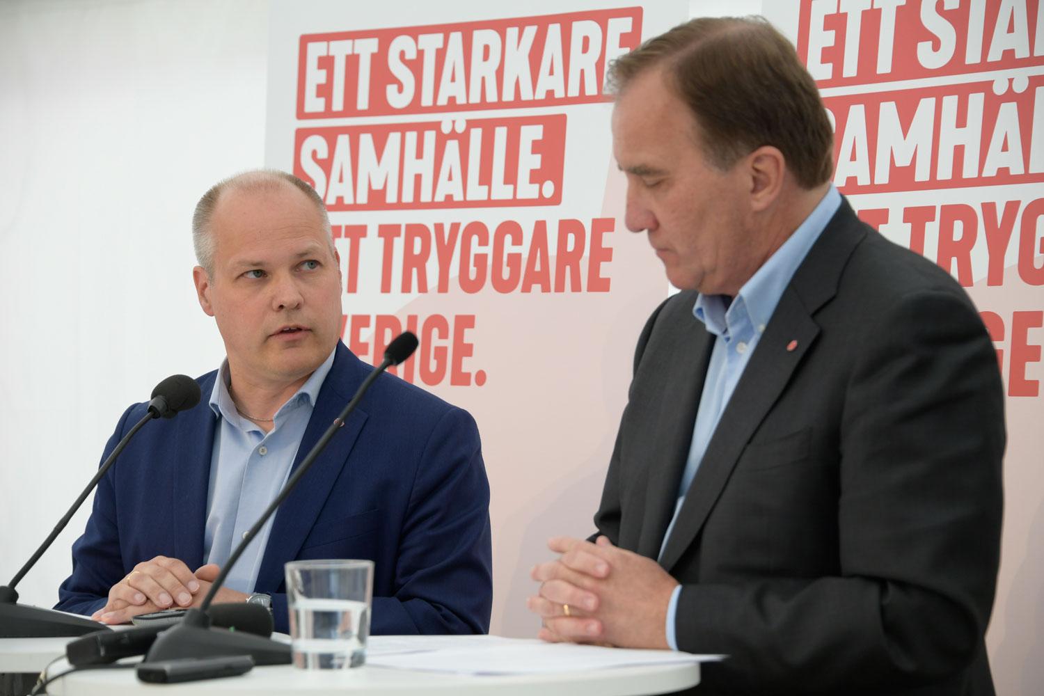 Morgan Johansson och Stefan Löfven under Järvaveckan.