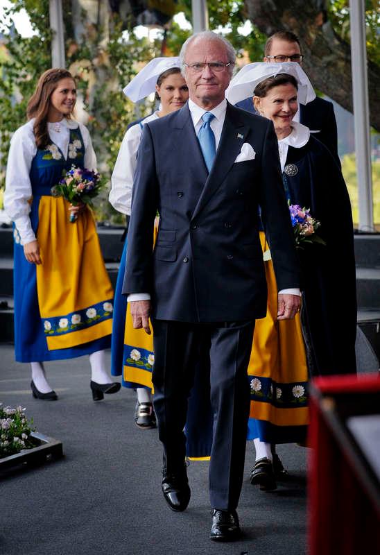 Statsvetaren Andreas Johansson Heinö vill bota svensk främlingsrädsla med samling kring kungen, 6 juni och medborgartester.