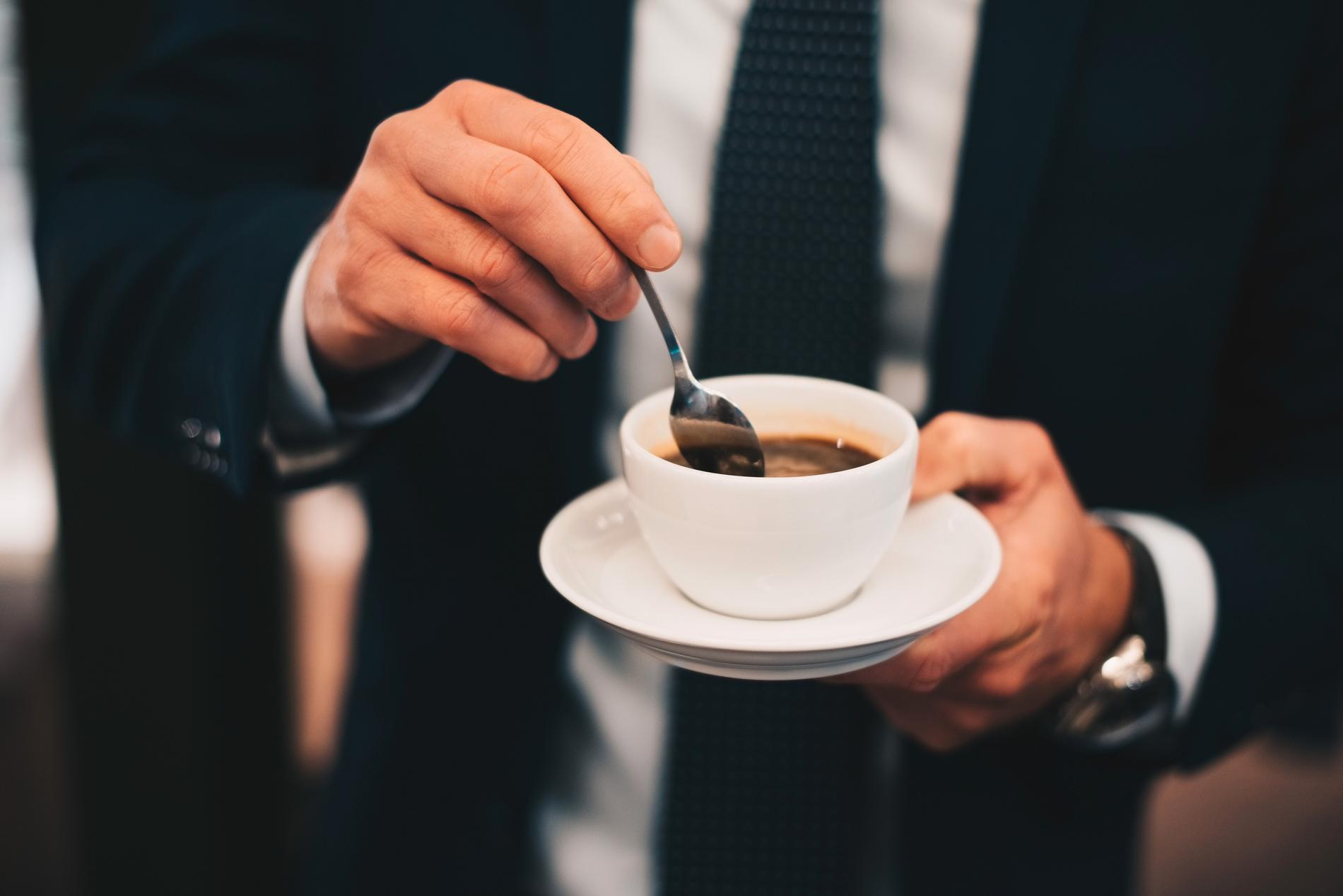 Ny studie visar att tre koppar kaffe om dagen kan skydda hjärtat.