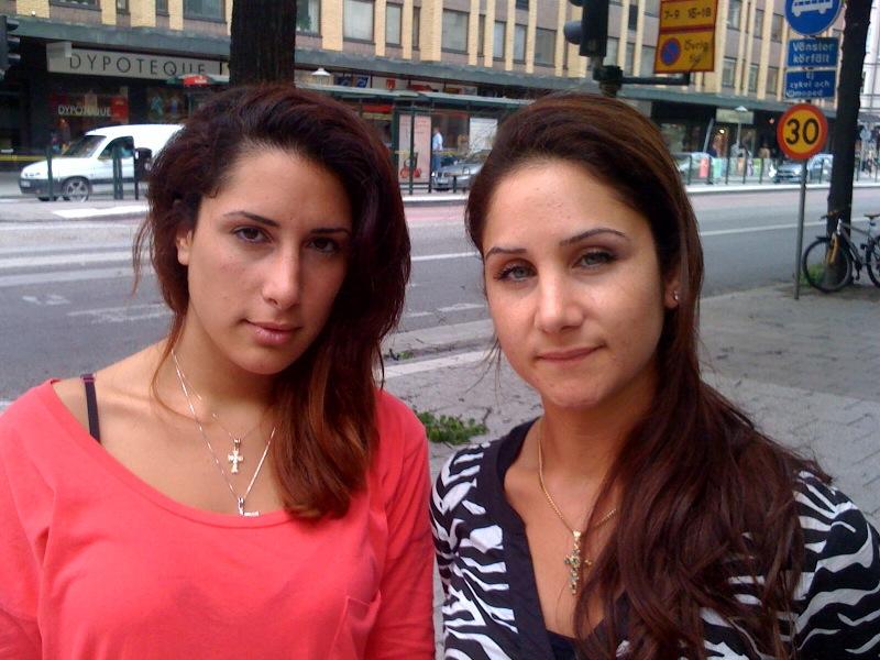 Rima Massi, 27, och Paulina Ghanno, 20, blev vittnen till olyckan.