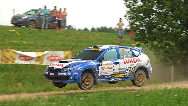 Patrik Flodin fick bryta Rally Gukovo efter fem punkteringar.
