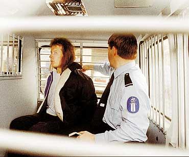 Trippelmördaren Valjakkala har försökt fly flera gånger. Bilden är tagen 1994 när han lyckades vara på fri fot i tre och en halv timme innan han fångades.