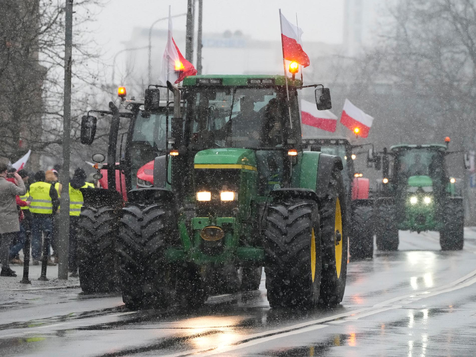 Polska bönder avslutar blockad