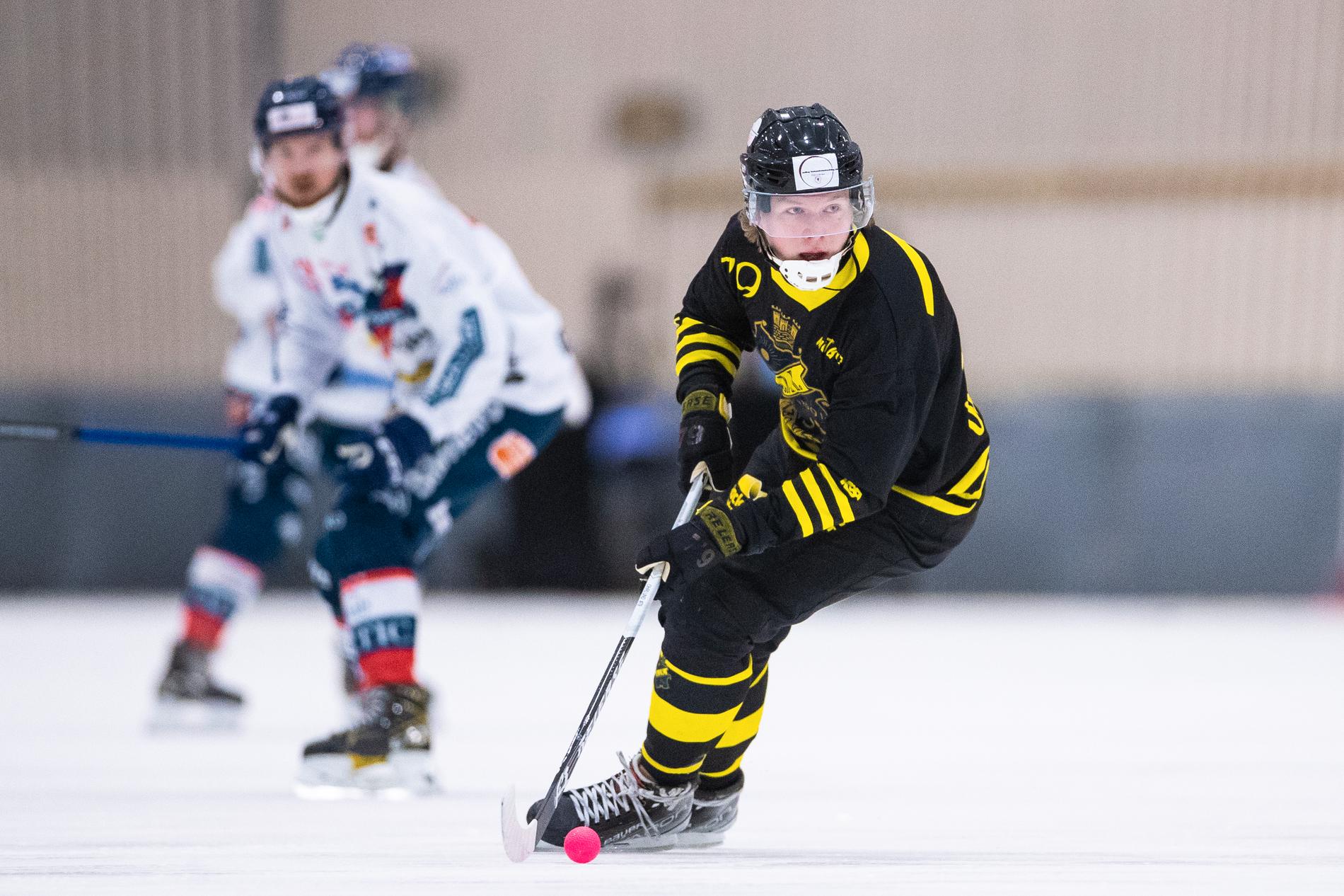 Robin Öhrlund lämnar AIK för spel i Broberg.