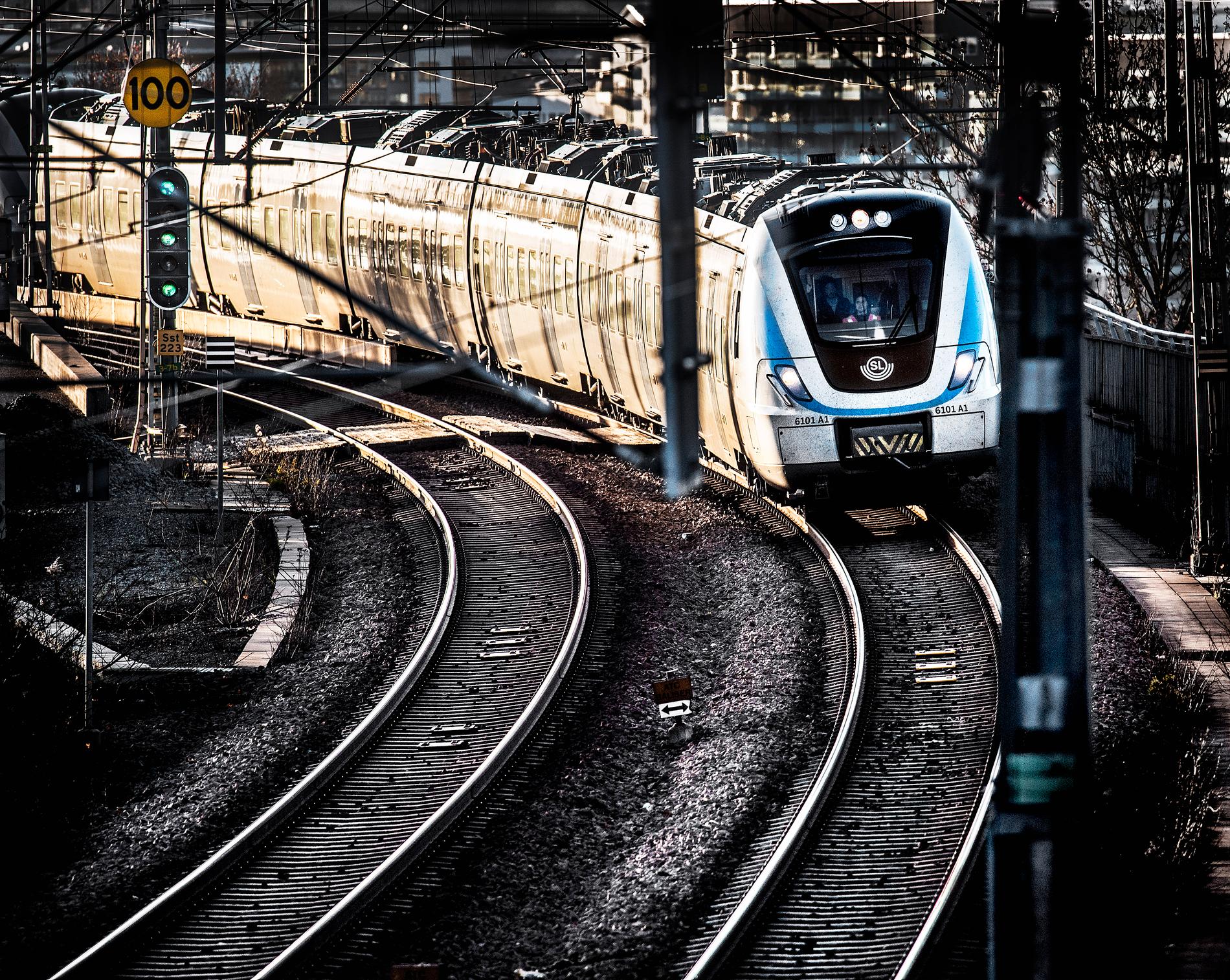 Inga tåg kan passera Stockholm Södra på grund av en olycka under torsdagsförmiddagen. Arkivbild.